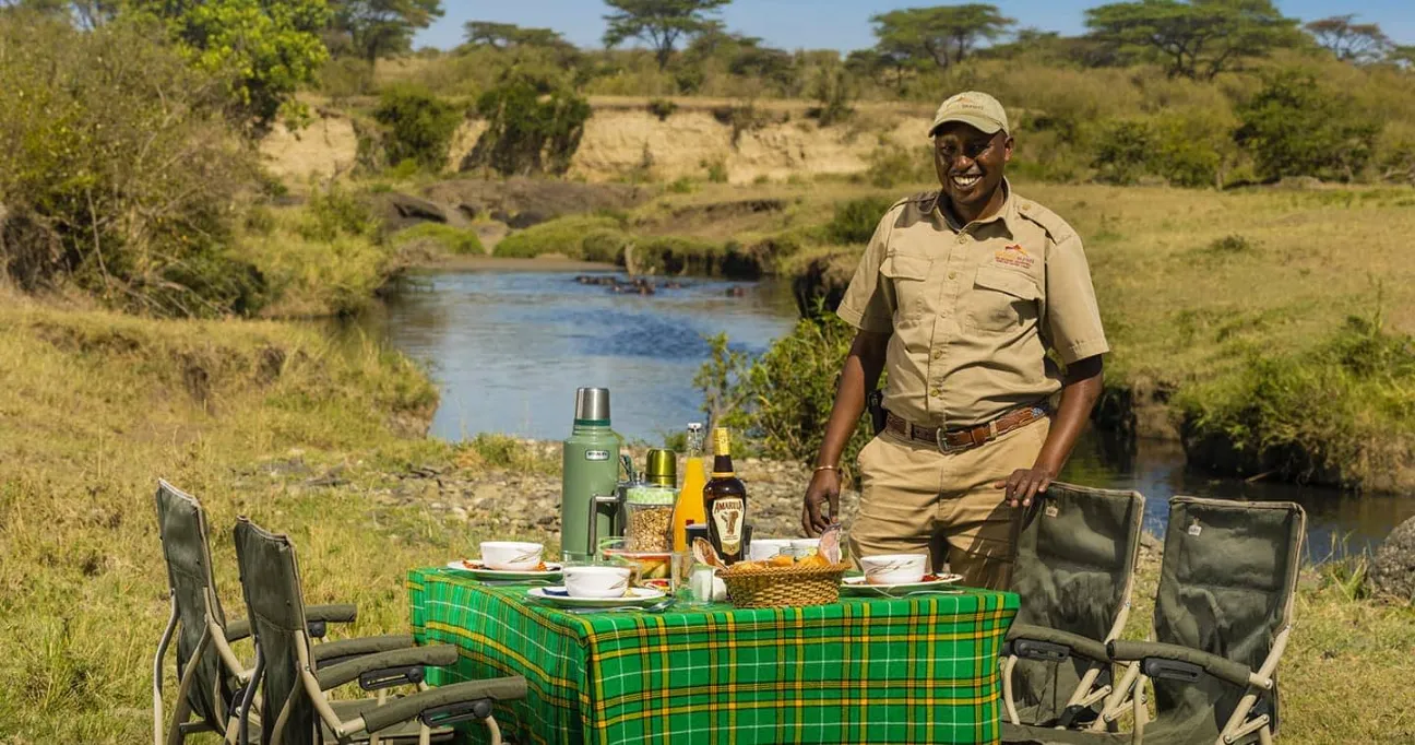 staff guide at olare motorogi conservancy kenya