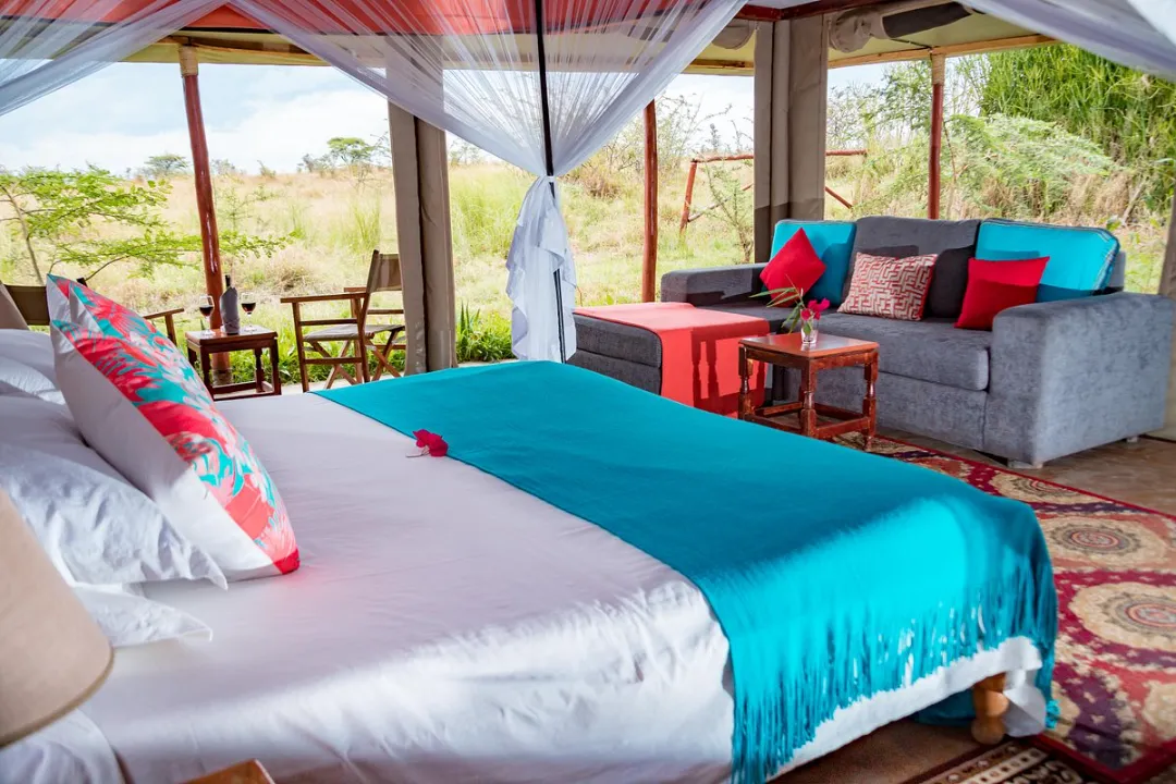 Honeymoon tent